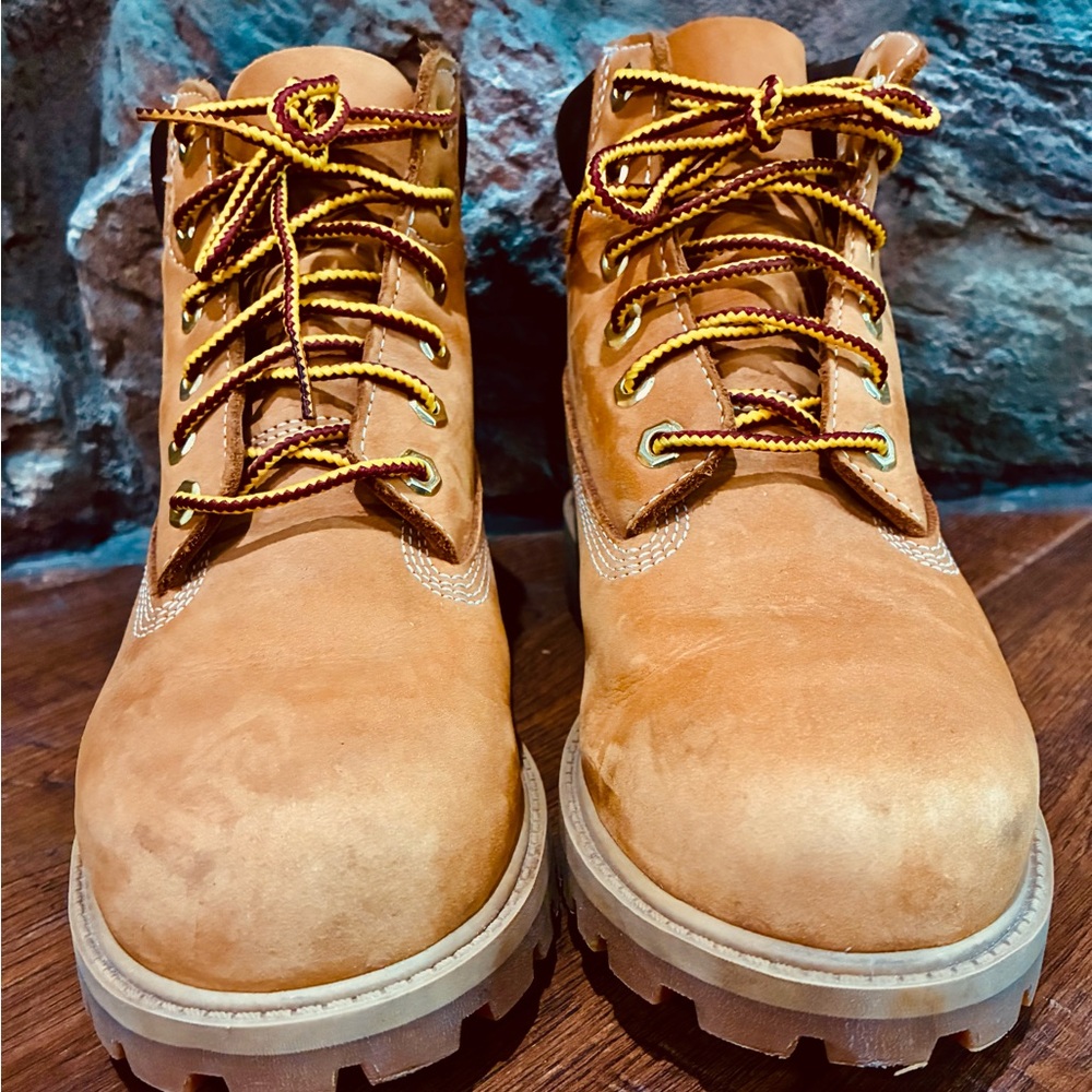 Timberland Wheat Nubuck Leather Boots with Padded Collar